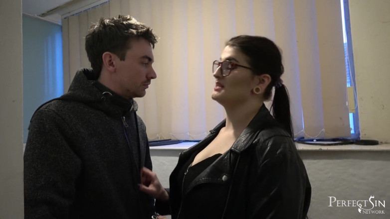 Perfect Sin Network: Surpriză în trei