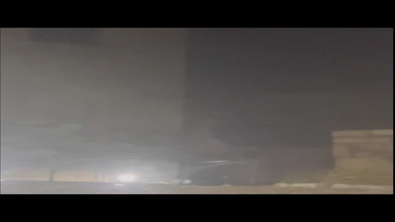 Lonewanderer: कार, गैरेज और चर्च एक्सपोजर में बंद कपड़े!