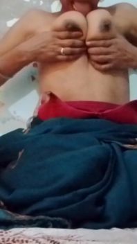 Desi Bhabhi Ki Leaked Video Big Boobs