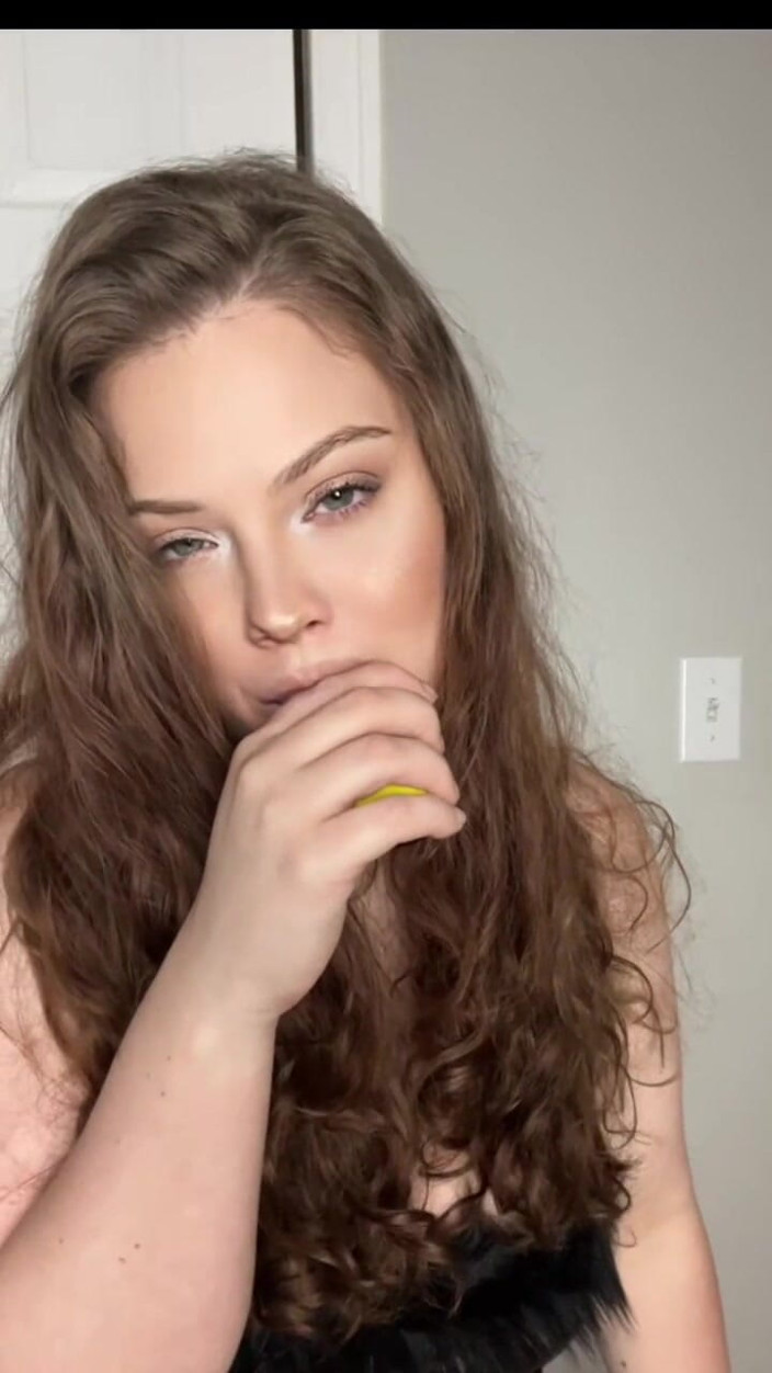 Youdreamgirl123: Мілфа Домінаторка в шкіряних повіях в рольовій грі свого сіссі
