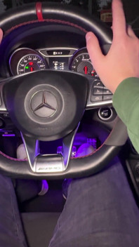 Fucked Na Świeżym Powietrzu Na Jej Mercedesie - Luna Doll