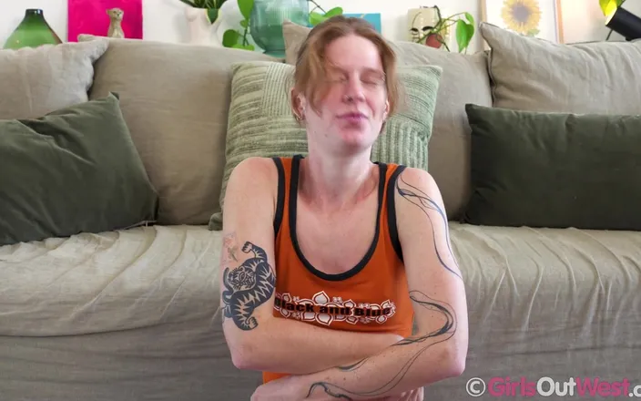 Girls Out West: Fit Redhead with Tiny Tits Masturbates During Her Yoga Routine