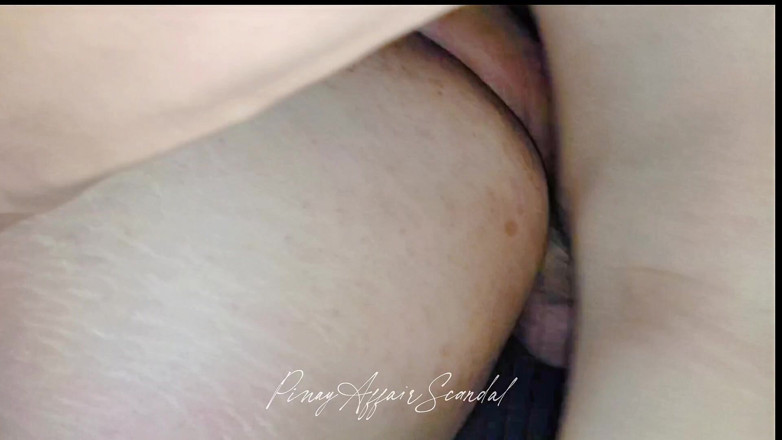 TeenPinayCloseUp: Jag kommer inuti i Pinay tight fitta på nära håll