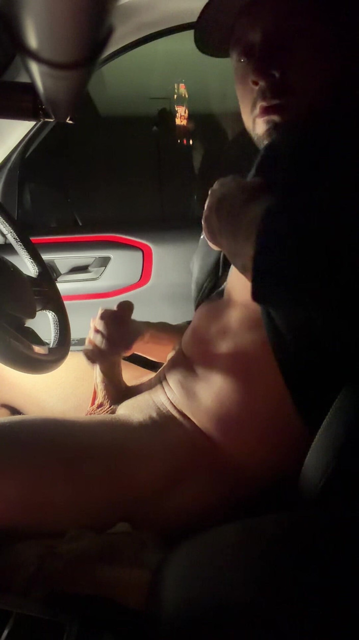 BullBossJosh: Kereta melancap dan pancutan mani