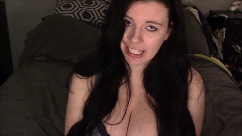 Lovely Lilith: 继妹需要你的精液
