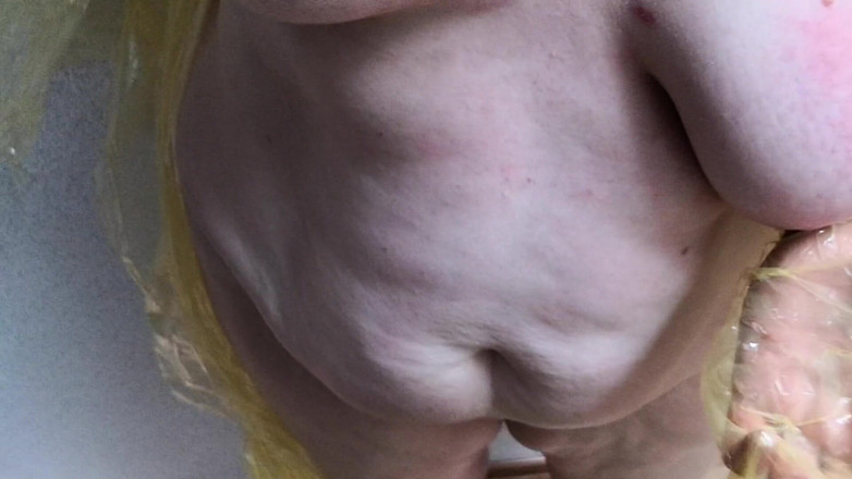 Bouncy Tits Action: Unwrap my tits and spank them very hard