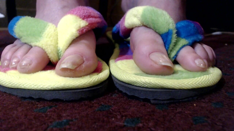 Abby Anna: Long natural toenails flip flops