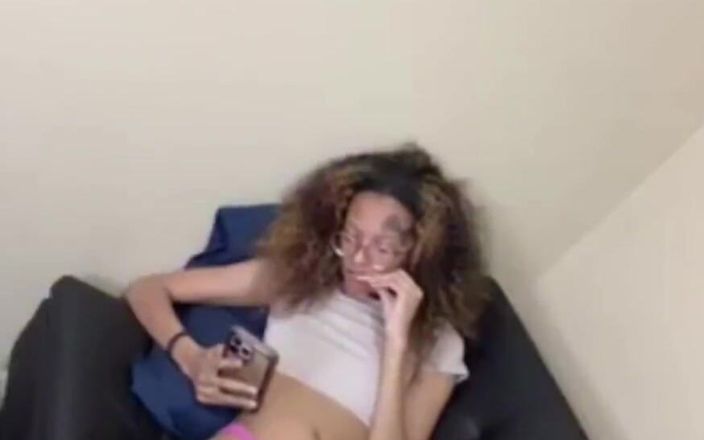 Onlyfanscushkingdom1: Jada Slim se fait vivre