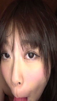 [Underjordiskt sexarbete] Liten smal tjej med söt Hiroshima-dialekt - Oralsex och sexvideor