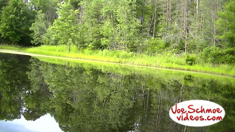 Joe Schmoe: Vid sjön med Hung Eric