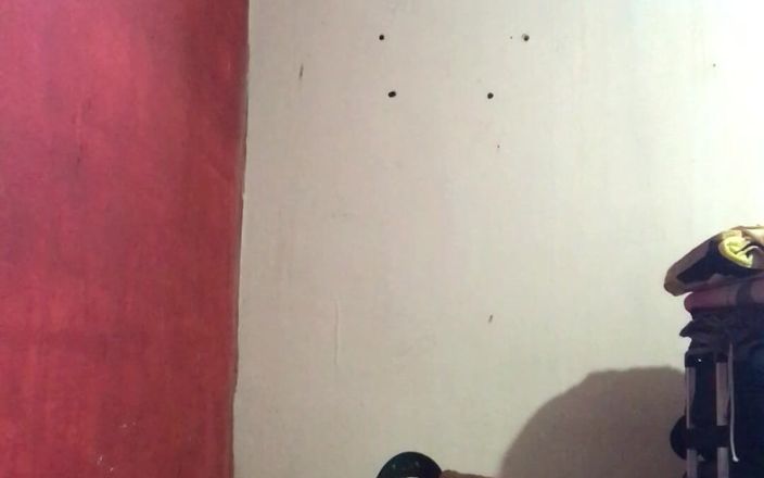 i7Bernard: Celana dalam tetanggaku lagi.