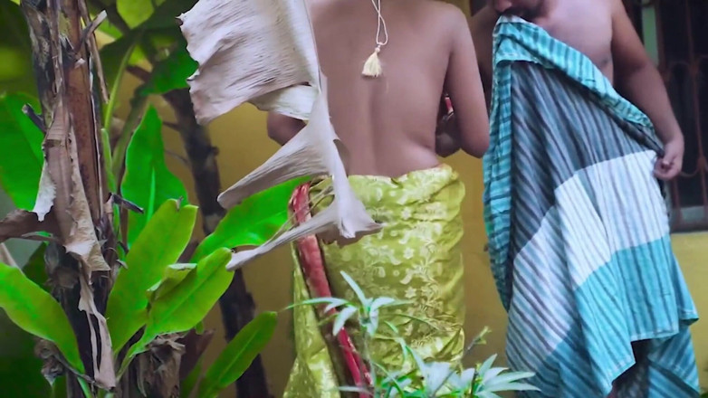 Puja Sarkar: Bengali Boudi..