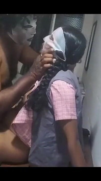 Tamil 18+ dziewczyny 2