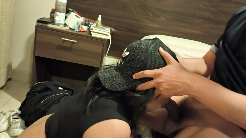 Moo DBOXXX: Moje 18letá křesťanská kamarádka chce její mléčnou opravu a tvrdě mě...