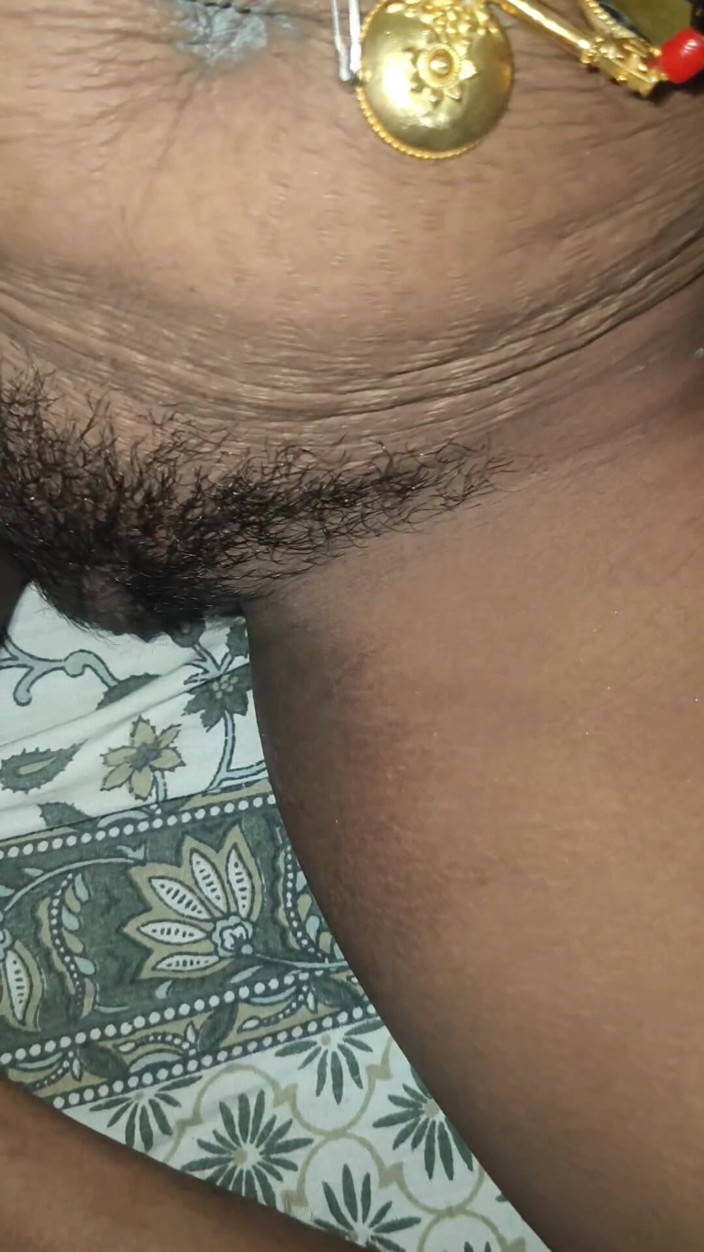 X videos: House Wife Enjoying with Brother in Law