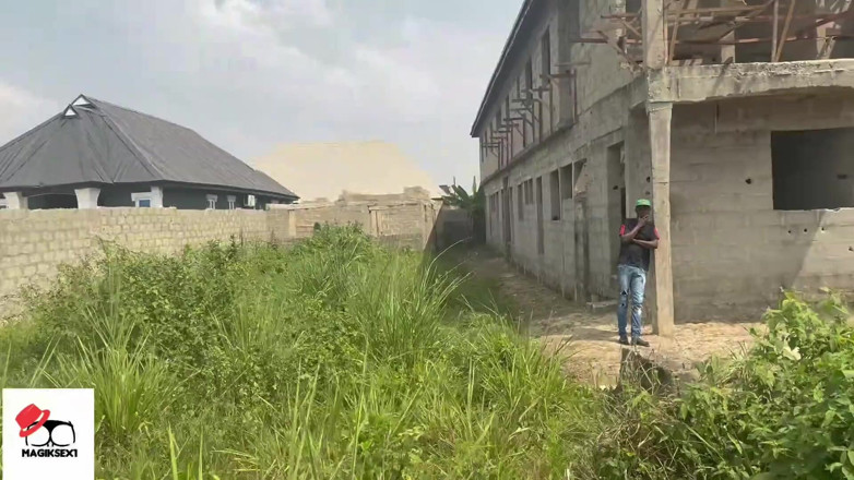 Magiksex1: शौकिया छात्रा ने सिर्फ 70k के लिए एक सीधी इमारत में मेरा लंड चूसा