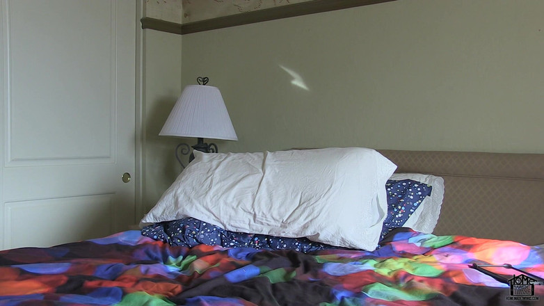 Homemade Twinks: Tittar på porr &amp;runkar av