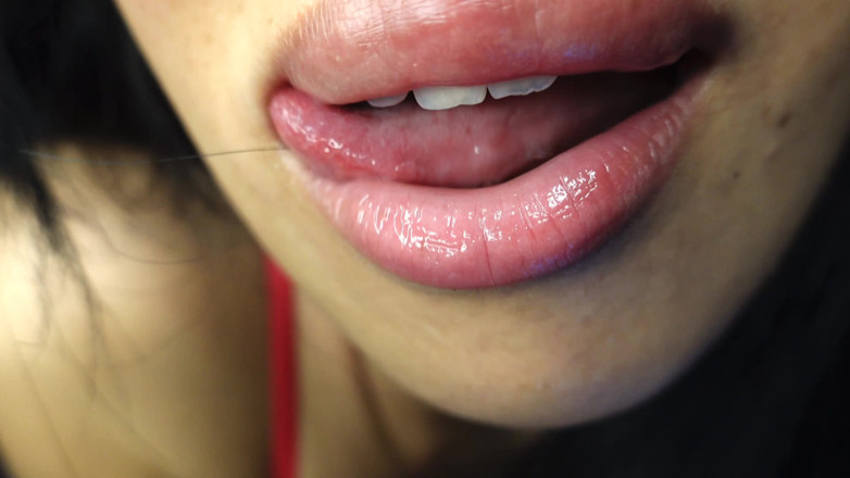 Asmr_mouth: Bu mikrofon bana ne yapıyor izle