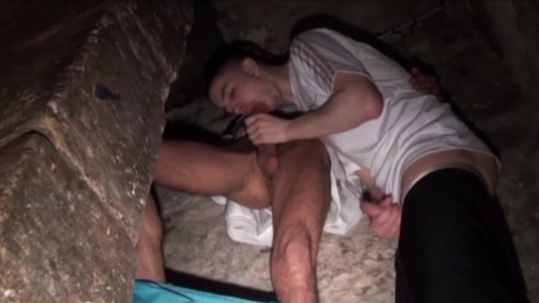 Raw French Bad boys: Dessa pojkar gillar sneakersex och fot underkastelse