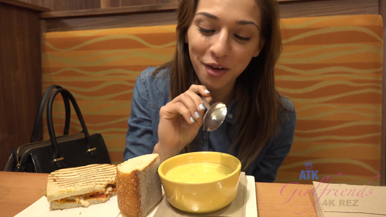 ATK Fans (Girlfriends): Virtual vacation in Las Vegas with Sara Luvv