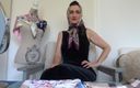 Lady Victoria Valente: I Satin Scarf Fitting Studio: 5 nya halsdukar som huvud- och...