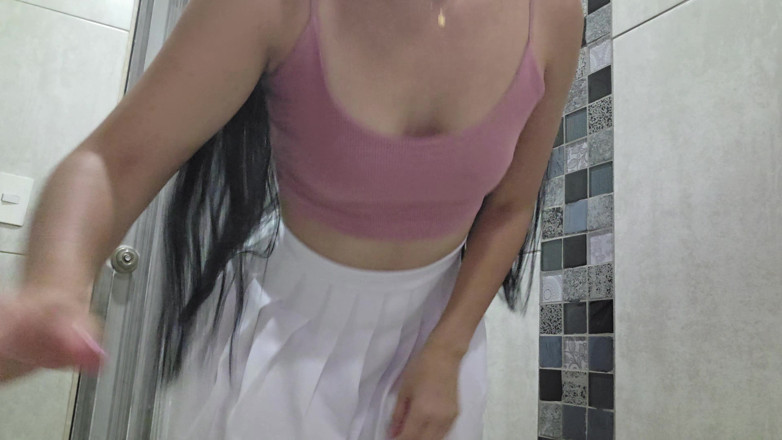 alexia twerk videos: Blanke rok passen