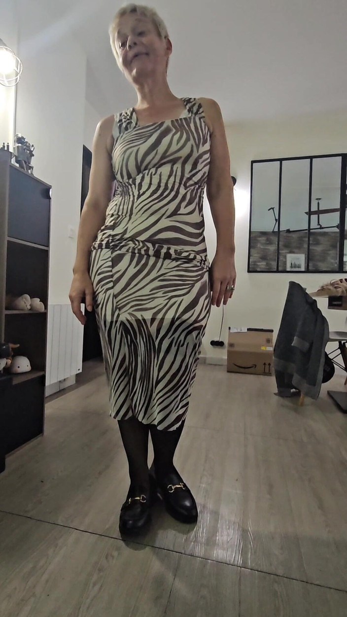 Sofy13: Potriviri sexy cu o curvă matură MILF