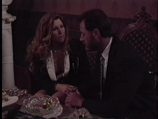 Old Good Porn: Mafya patronu Shanna Mccullough'un cesur en büyük üvey kızı üvey babasının eniştesi...