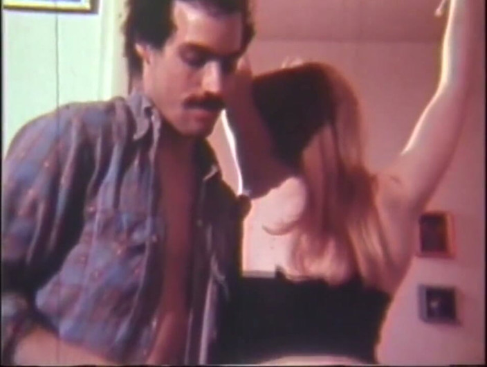 Vintage Usa: Sexy roodharige met mooie tieten heeft een grote pik nodig