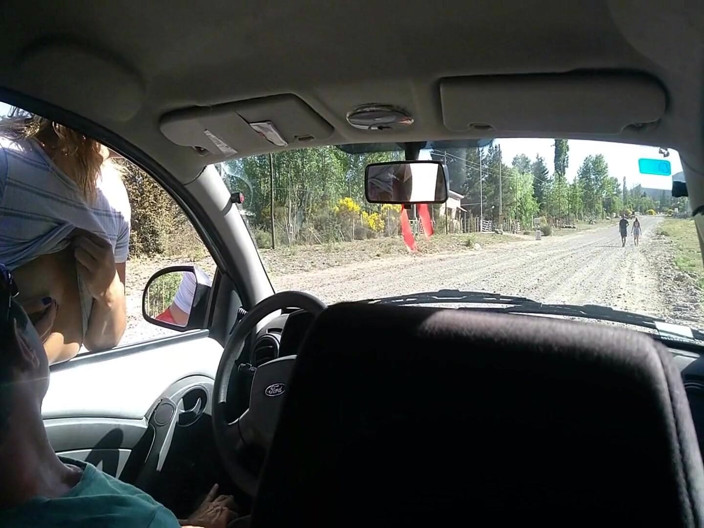 LadyRoma: Unbekannter teenager masturbiert mich in meinem auto auf der straße