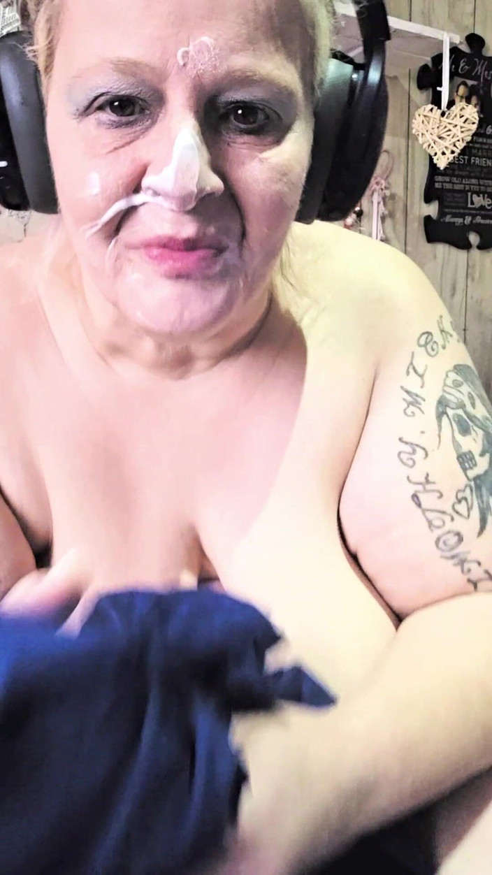 HerculesnVENUS: Sání ptáka n stříkání