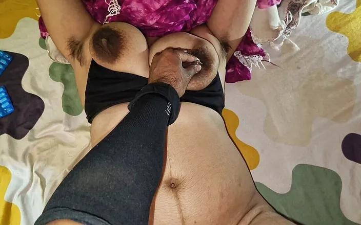 Abhikshasexvideos: I Left My Village Aunty in Her House