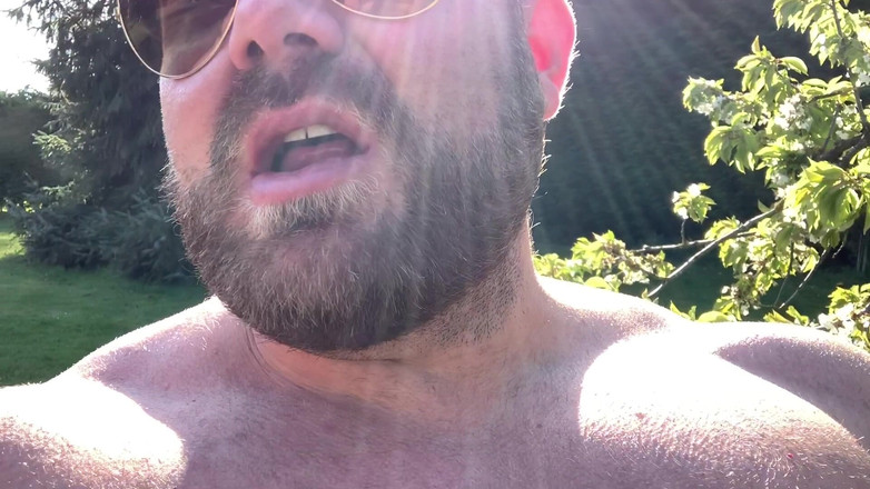 Jack stacked: गर्मी की गर्मी में आउटडोर मेरा सिगार धूम्रपान करना