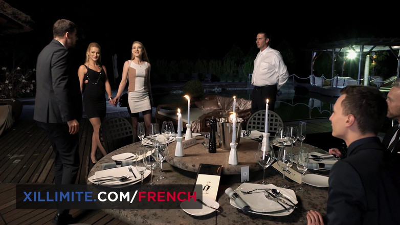 French girls at work: Cena de negocios: el contrato se sella con una dp