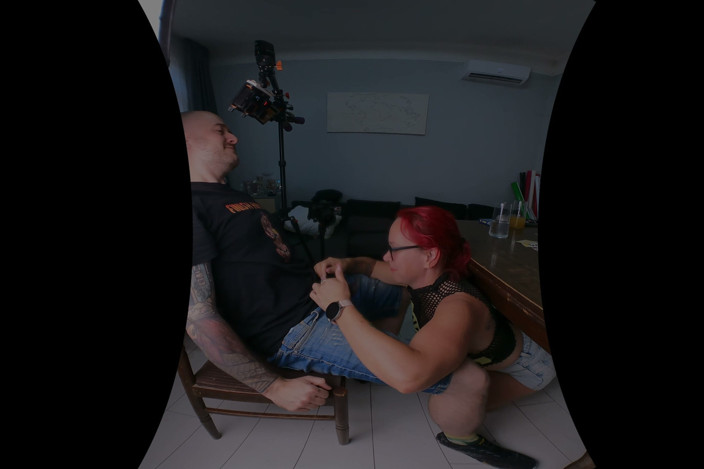 VexxyBliss VR: Jag kikade under fotograferingen.