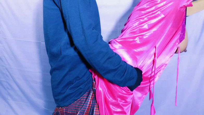 Indian sex with: Hice el amor con mi hermosa hermanastra, al día siguiente...