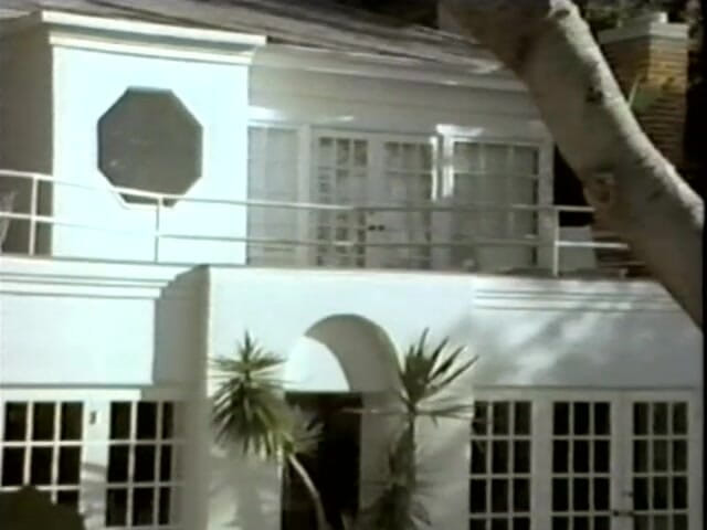 British Blue Movies: Blu elettrico 38