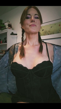 Quick Little Striptease to Start Your Week off!