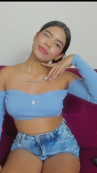 A Latina with a Perfect Body Fucks Her Ass and Wants You to Cum Inside Her Pussy