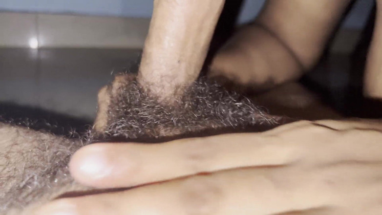 Immfuck: Hintli kız uzun bir sikişten sonra gırtlağına kadar sakso çekiyor