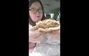 SSBBW Lady Brads: Толстая жиробасина в гамбургском Кинге начиняет