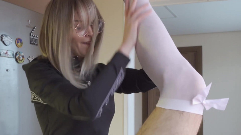 DPeggingD: Tea, chat and Pegging