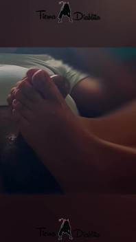 My Feet Get Their Milk During My First Footjob