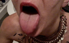 Triple AAA: Honění a sání mého ptáka tvrdší you struska - domácí zábava...