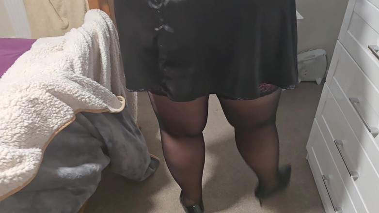 Slutty Ms B: Punido por provocar marido