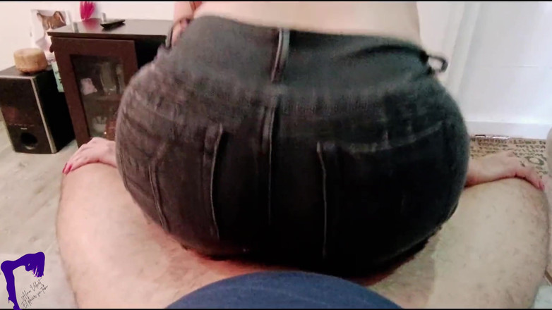 AlinaVelvet: Esposa MILF Latina Caliente, Deseo Ardiente En Sala Con Paja...