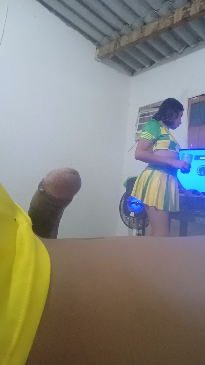 Femboy from Colombia: このトランス女性が全力を尽くすために戻ってきました