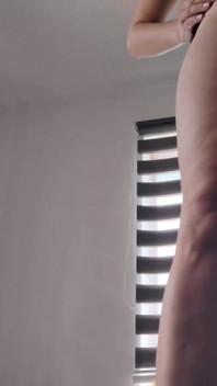 Dominatoare feminină stând pe față cu orgasm real. Scenă completă. Ep. 22624