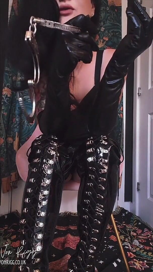 Diana Von Rigg: Bound for My Boots: Mistress Has you in steel kajdanki,...