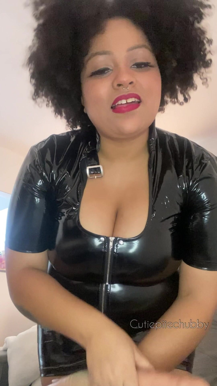 Cutiepiie Chubby: Pov - cewek semok domme lagi asik ngentot pantat bahenolmu